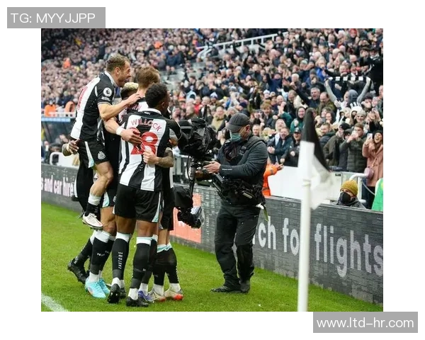 热刺主场迎战曼联激战正酣双方争夺英超积分榜关键位置